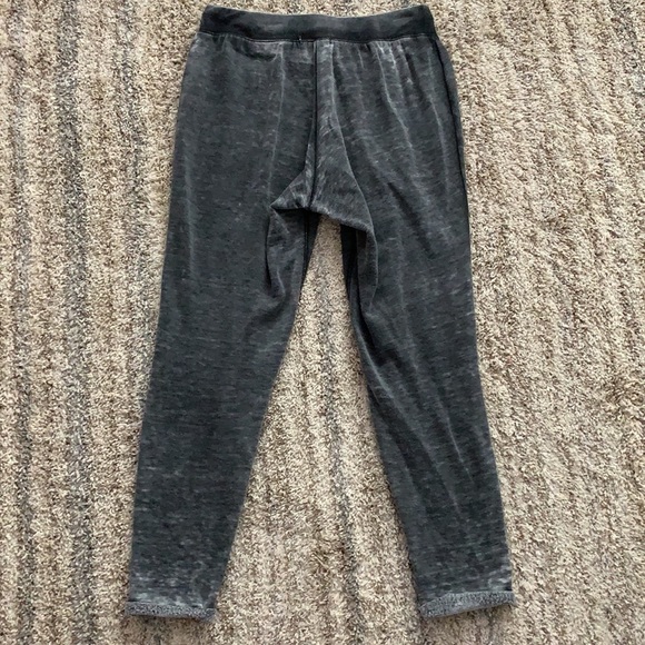 Grey sweatpants - Picture 2 of 7